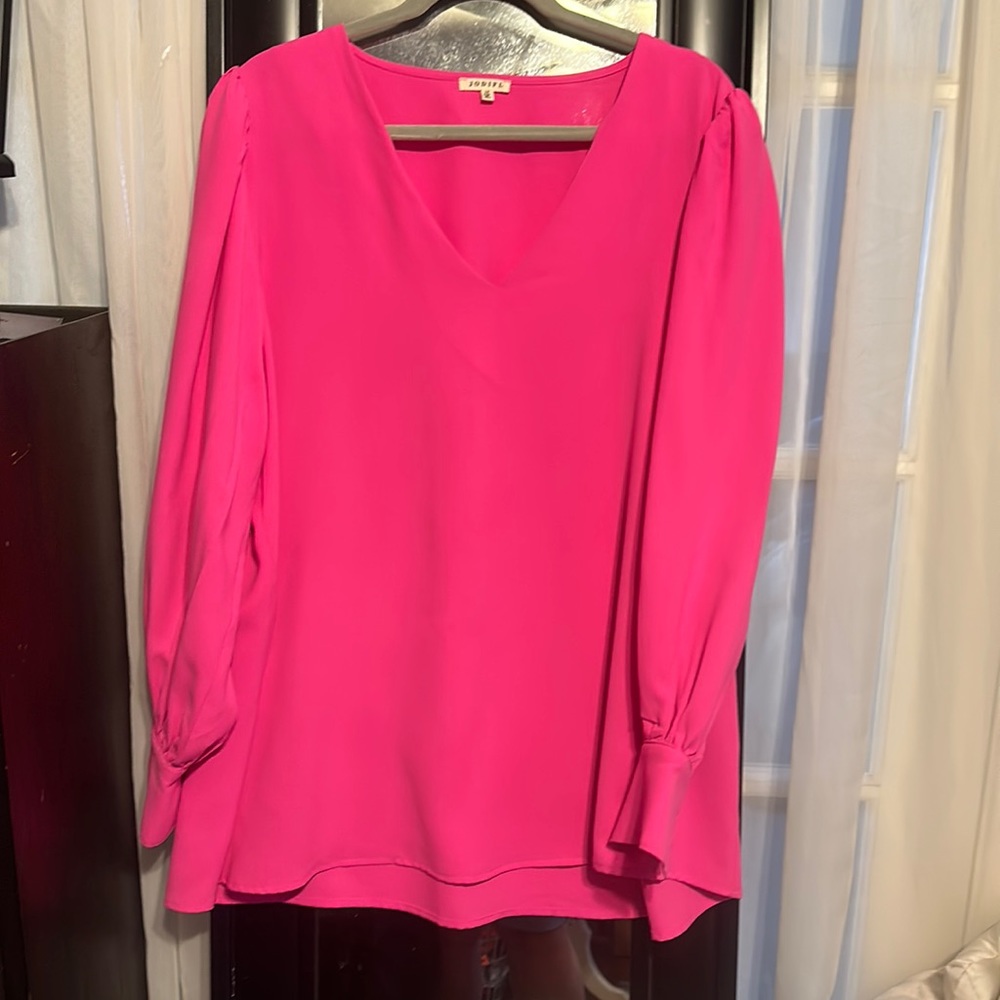 Long Sleeve VNeck Blouse